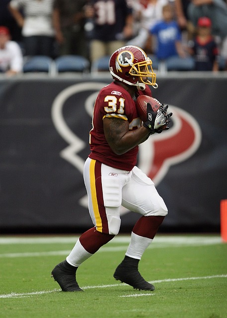 船员都需参 船员都需参